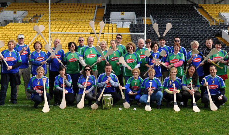 https://mdw-travel-data-us-east-1.s3.amazonaws.com/img/country/Ireland/Kilkenny-Way-Ultimate-Hurling-Experience/img_01.jpg