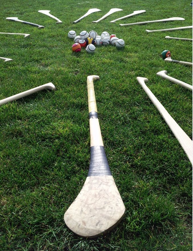 https://mdw-travel-data-us-east-1.s3.amazonaws.com/img/country/Ireland/Kilkenny-Way-Ultimate-Hurling-Experience/img_03.jpg