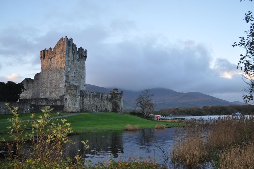 https://mdw-travel-data-us-east-1.s3.amazonaws.com/img/country/Ireland/Killarney-National-Park/img_01.jpg