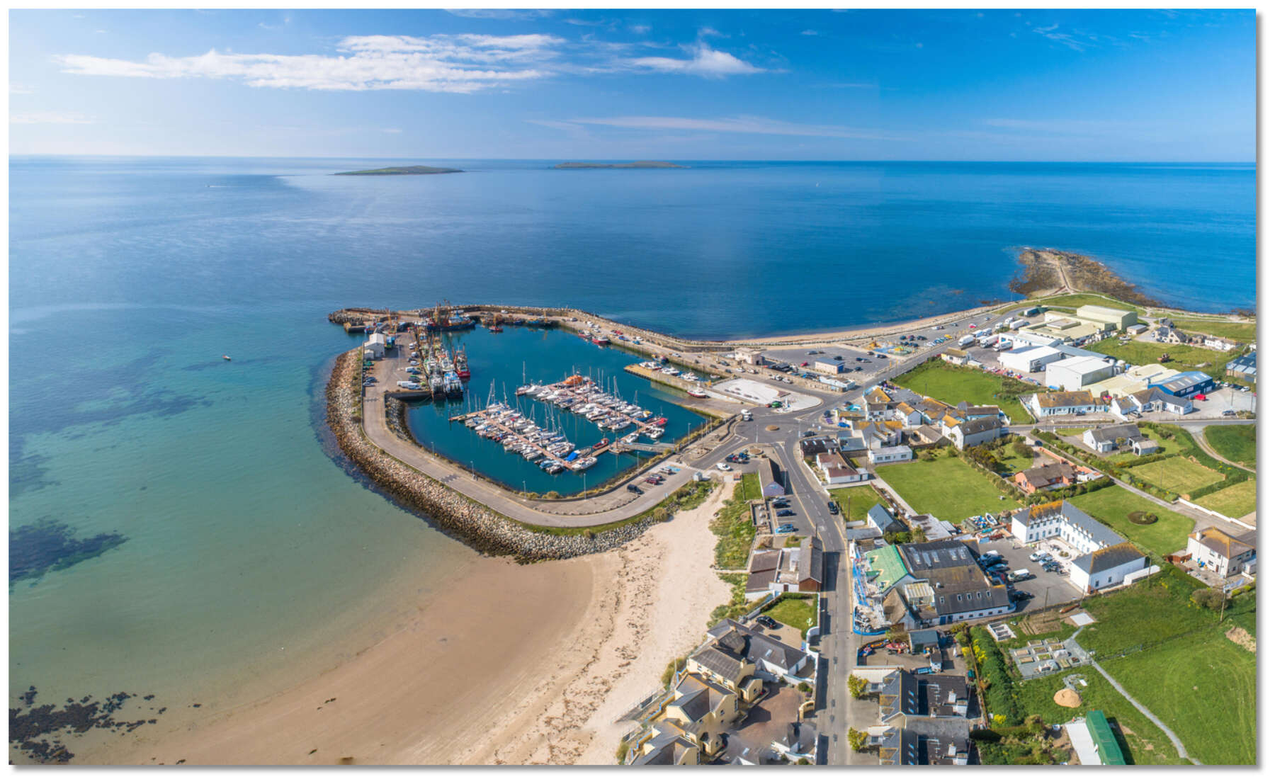 https://mdw-travel-data-us-east-1.s3.amazonaws.com/img/country/Ireland/Kilmore-Quay-Harbour/img_00.jpg