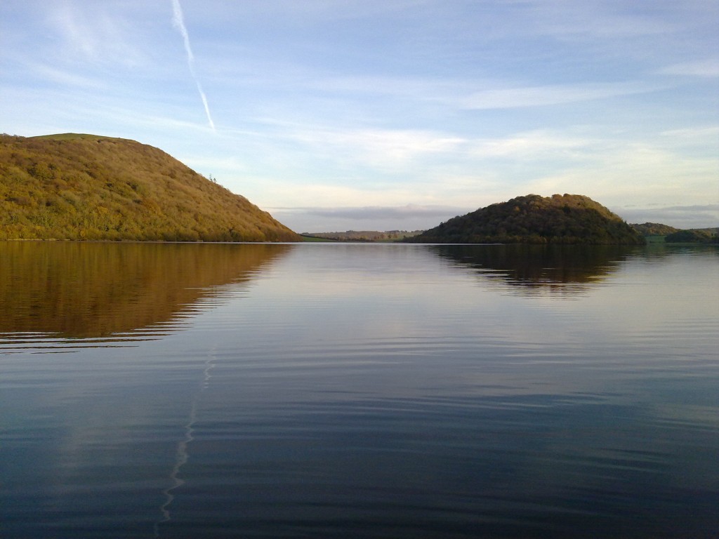 https://mdw-travel-data-us-east-1.s3.amazonaws.com/img/country/Ireland/Lough-Derravaragh/img_01.jpg