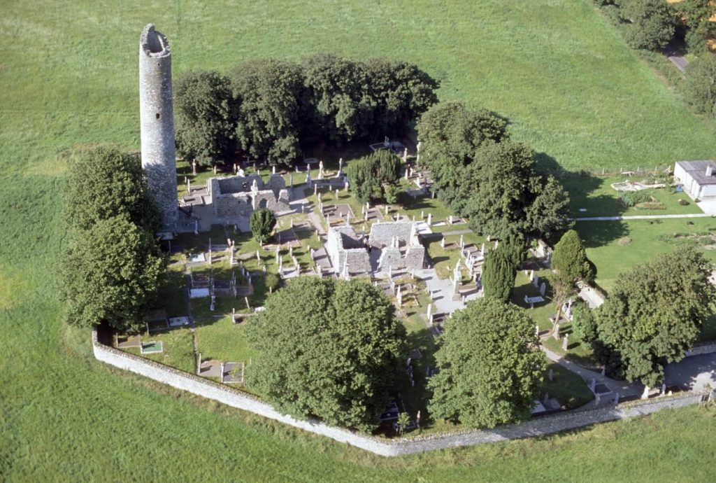 https://mdw-travel-data-us-east-1.s3.amazonaws.com/img/country/Ireland/Monasterboice/img_00.jpg