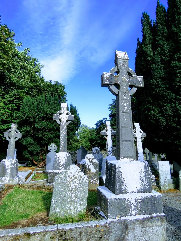 https://mdw-travel-data-us-east-1.s3.amazonaws.com/img/country/Ireland/Monasterboice/img_03.jpg