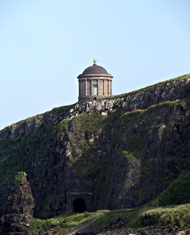 https://mdw-travel-data-us-east-1.s3.amazonaws.com/img/country/Ireland/Mussenden-Temple-and-Downhill-Demesne/img_02.jpg