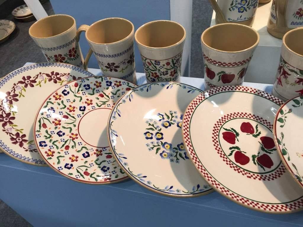 https://mdw-travel-data-us-east-1.s3.amazonaws.com/img/country/Ireland/Nicholas-Mosse-Pottery/img_01.jpg