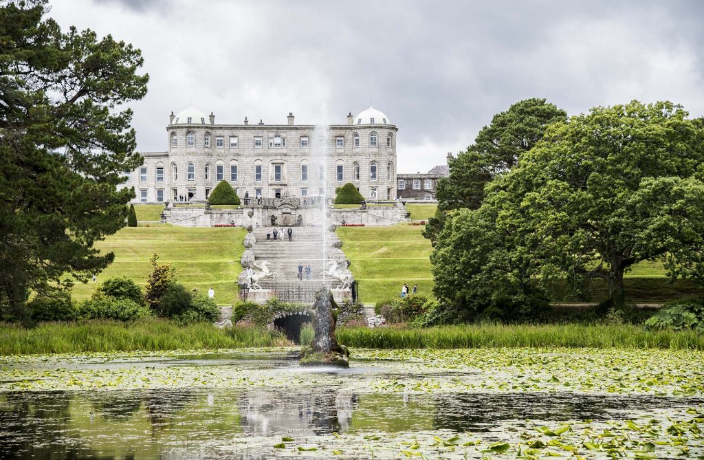 https://mdw-travel-data-us-east-1.s3.amazonaws.com/img/country/Ireland/Powerscourt-Estate/img_01.jpg