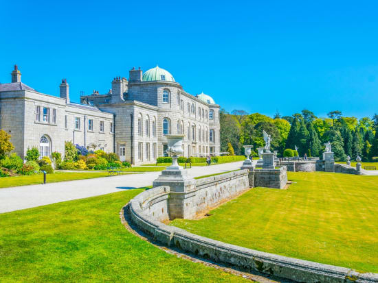 https://mdw-travel-data-us-east-1.s3.amazonaws.com/img/country/Ireland/Powerscourt-Estate/img_02.jpg