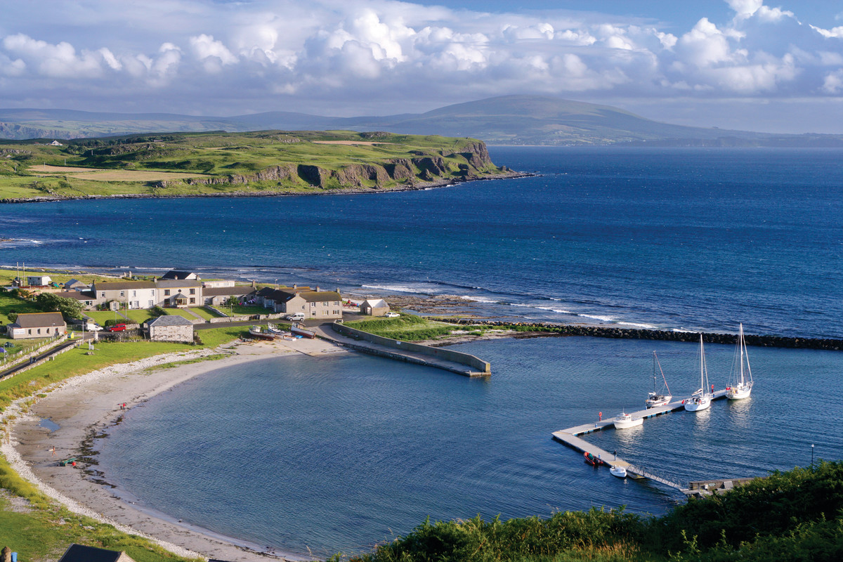 https://mdw-travel-data-us-east-1.s3.amazonaws.com/img/country/Ireland/Rathlin-Island/img_01.jpg