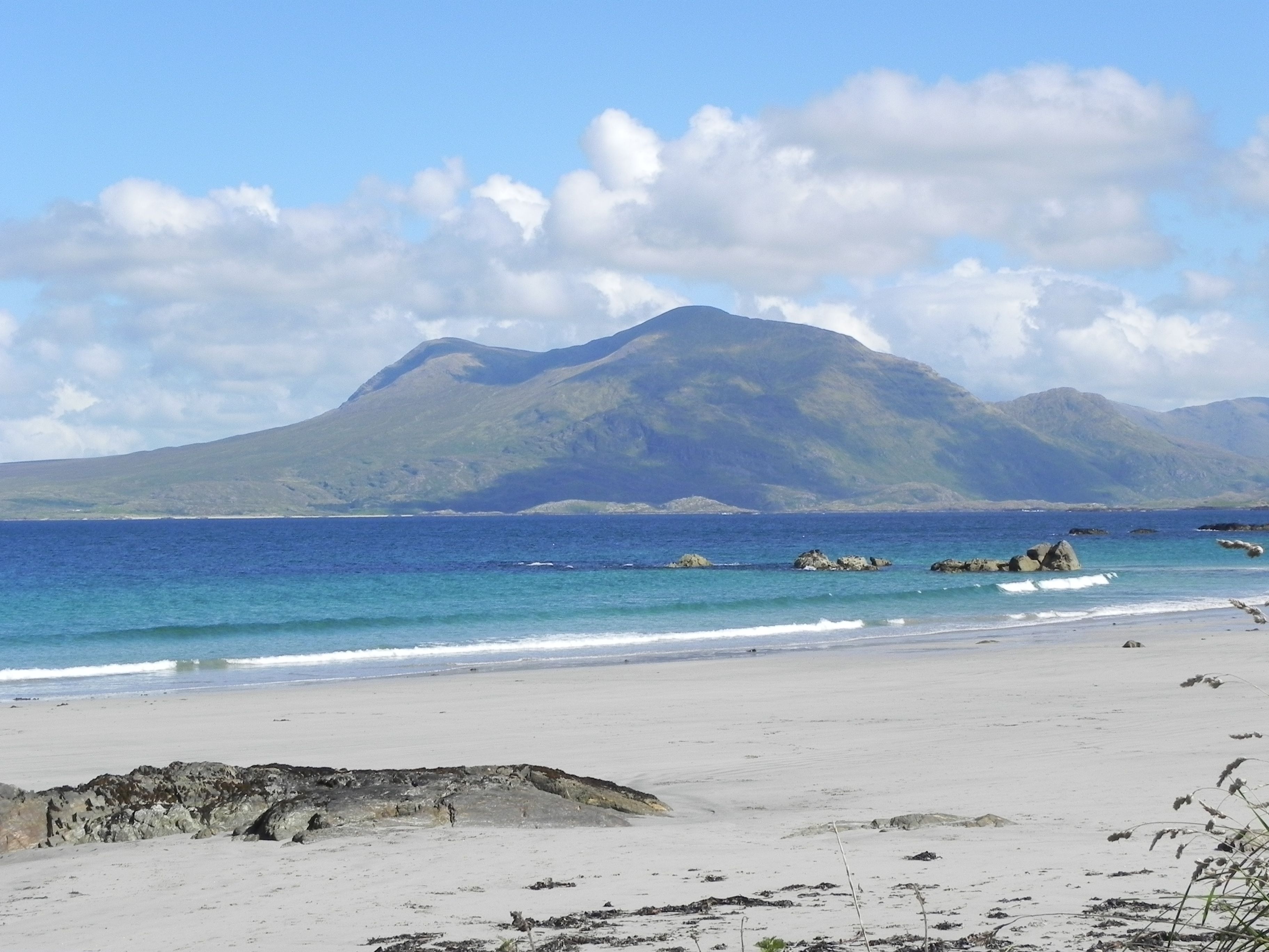https://mdw-travel-data-us-east-1.s3.amazonaws.com/img/country/Ireland/Renvyle-Peninsula/img_02.jpg