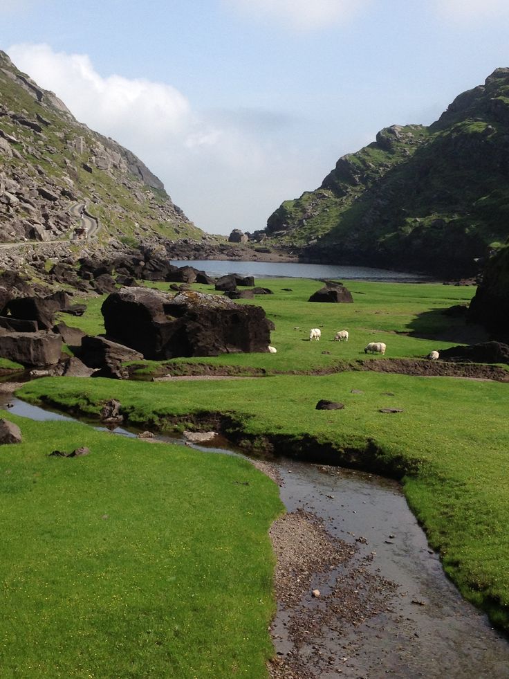 https://mdw-travel-data-us-east-1.s3.amazonaws.com/img/country/Ireland/Ring-of-Kerry/img_02.jpg