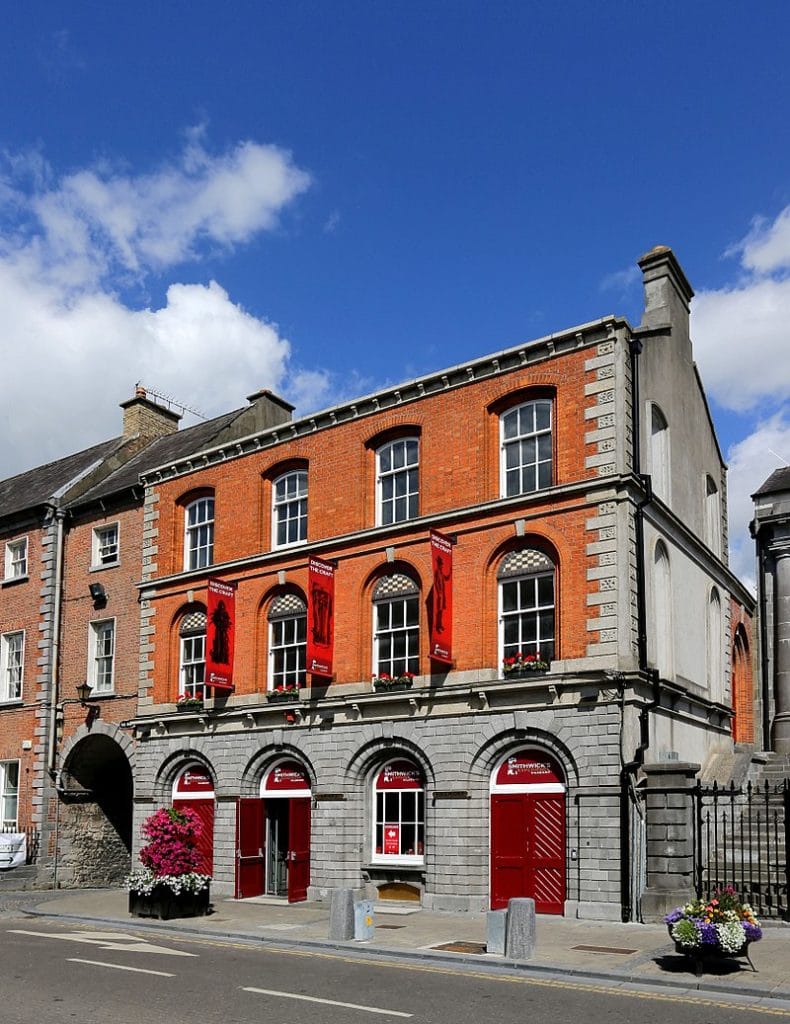 https://mdw-travel-data-us-east-1.s3.amazonaws.com/img/country/Ireland/Smithwicks-Experience-Kilkenny/img_01.jpg