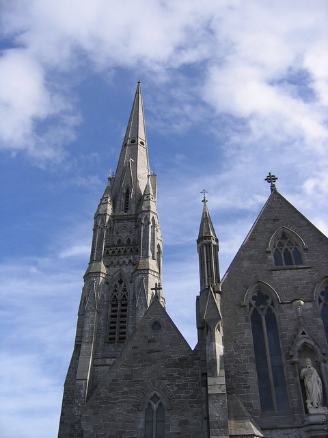 https://mdw-travel-data-us-east-1.s3.amazonaws.com/img/country/Ireland/St-Johns-Cathedral/img_03.jpg
