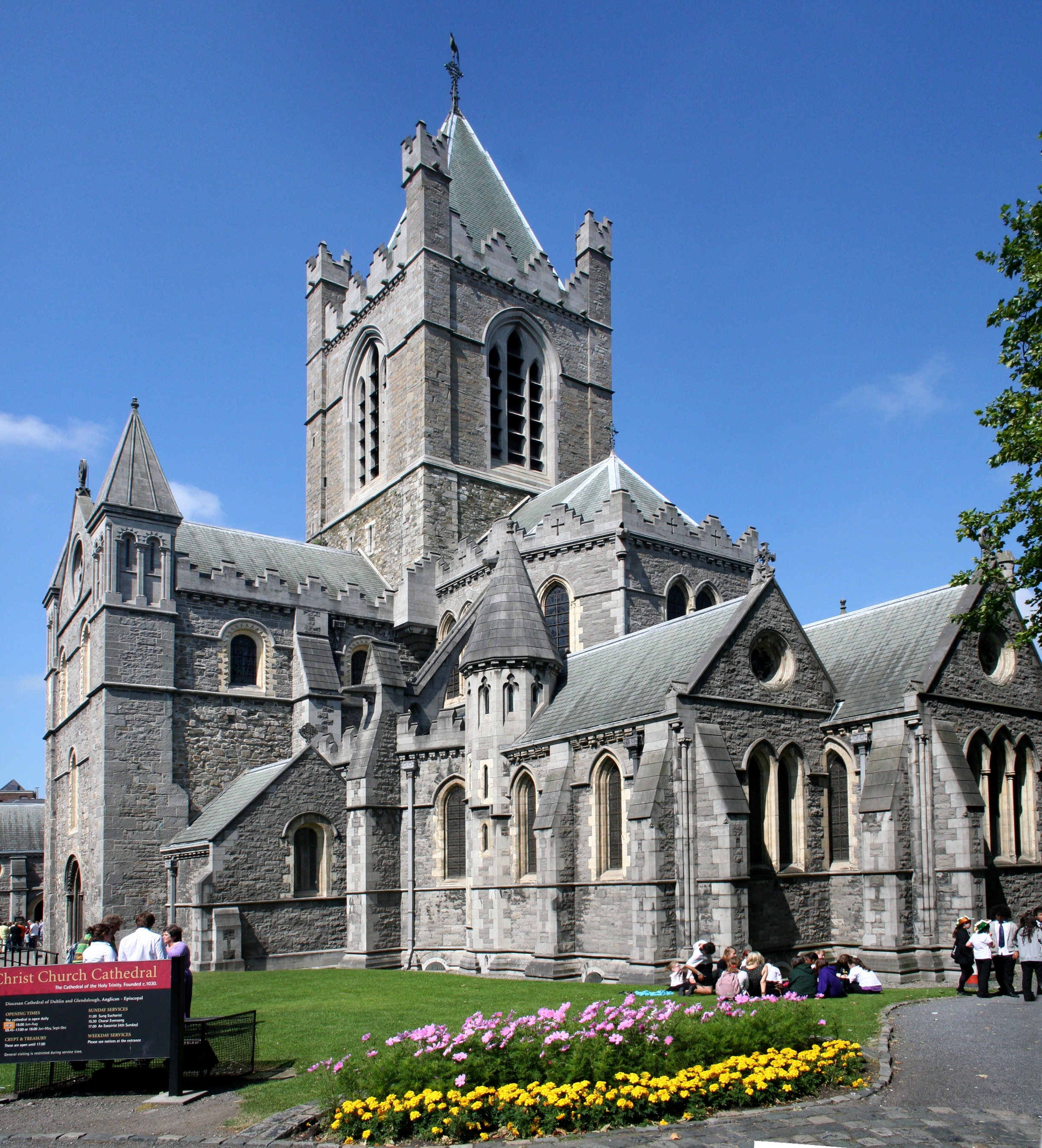 https://mdw-travel-data-us-east-1.s3.amazonaws.com/img/country/Ireland/St-Peters-Church/img_03.jpg