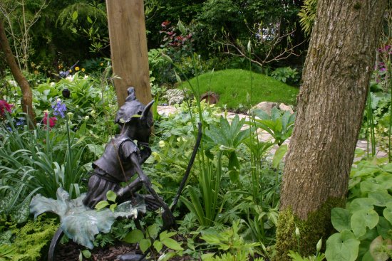 https://mdw-travel-data-us-east-1.s3.amazonaws.com/img/country/Ireland/Terra-Nova-Fairy-Garden/img_01.jpg