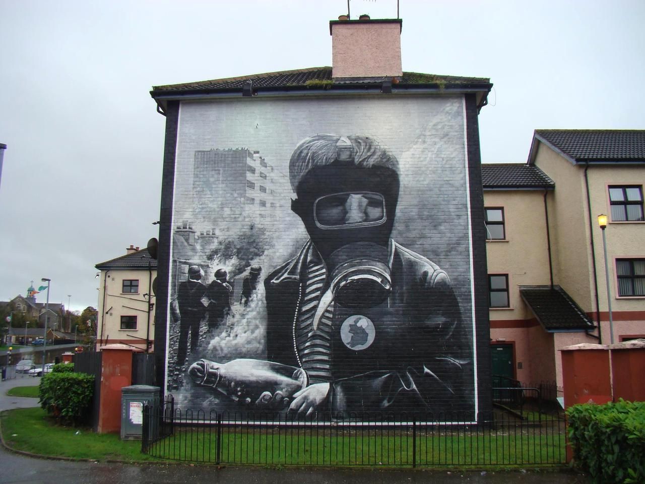 https://mdw-travel-data-us-east-1.s3.amazonaws.com/img/country/Ireland/The-Bogside-Artists-Murals/img_00.jpg