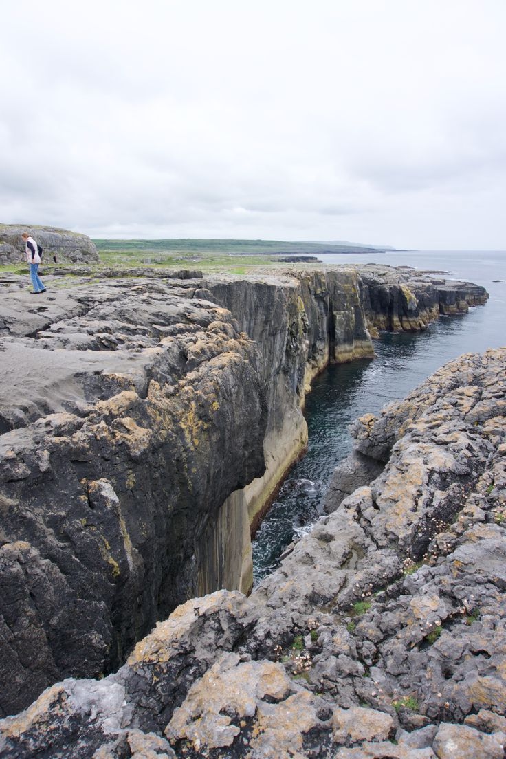 https://mdw-travel-data-us-east-1.s3.amazonaws.com/img/country/Ireland/The-Burren/img_03.jpg
