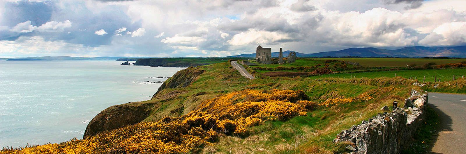 https://mdw-travel-data-us-east-1.s3.amazonaws.com/img/country/Ireland/The-Copper-Coast-Geopark/img_00.jpg