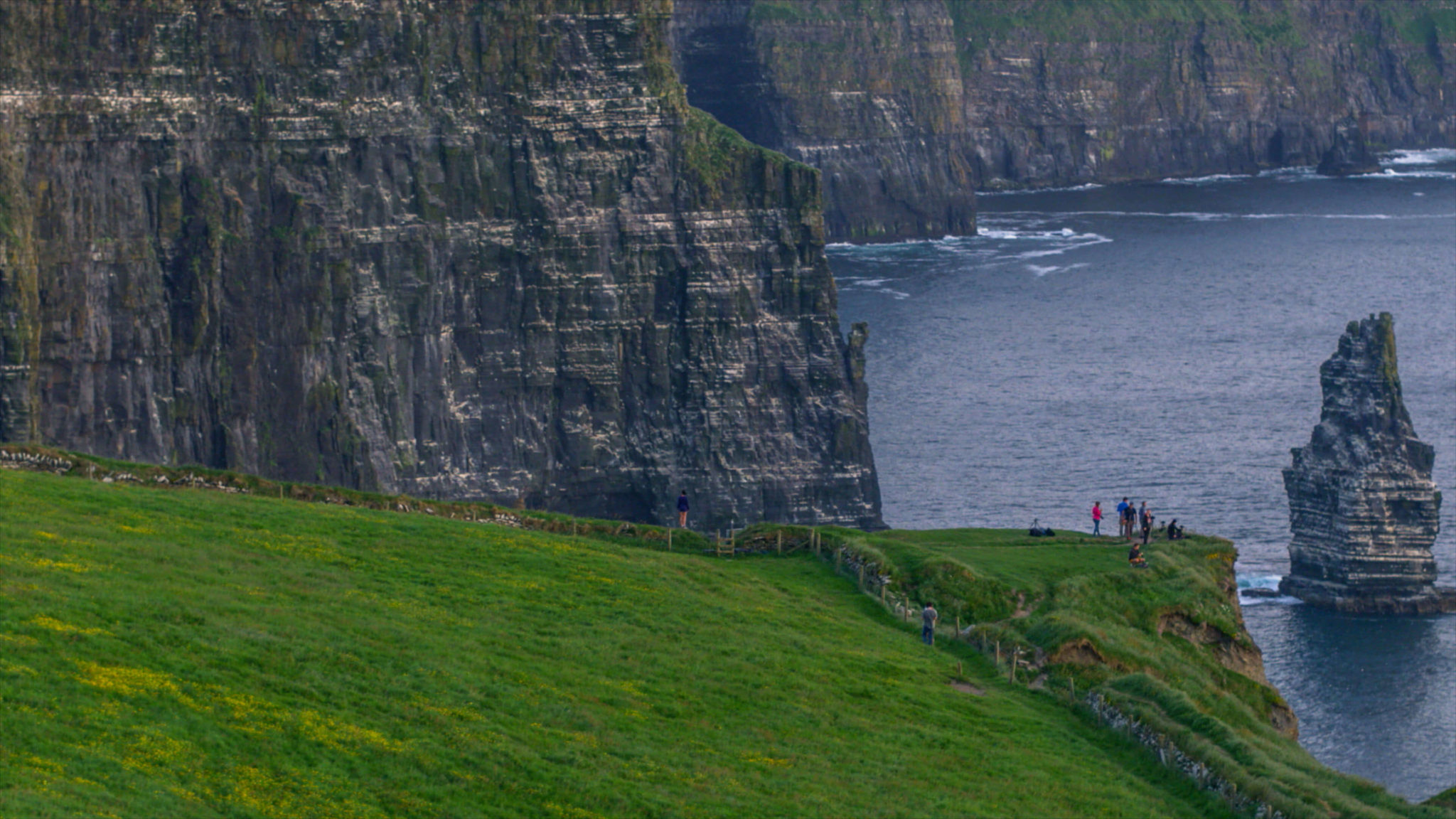 https://mdw-travel-data-us-east-1.s3.amazonaws.com/img/country/Ireland/The-Doolin-Cliff-Walk/img_03.jpg