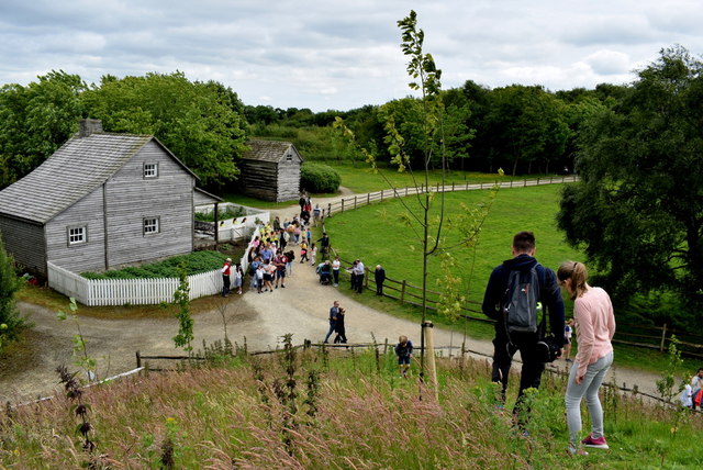https://mdw-travel-data-us-east-1.s3.amazonaws.com/img/country/Ireland/The-Ulster-American-Folk-Park/img_03.jpg