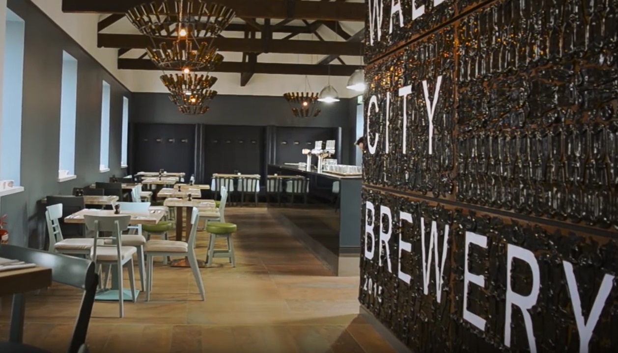 https://mdw-travel-data-us-east-1.s3.amazonaws.com/img/country/Ireland/Walled-City-Brewery/img_03.jpg