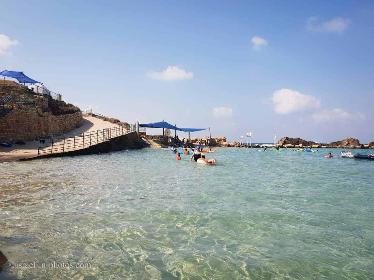 https://mdw-travel-data-us-east-1.s3.amazonaws.com/img/country/Israel/Achziv-Beach-National-Park/img_01.jpg