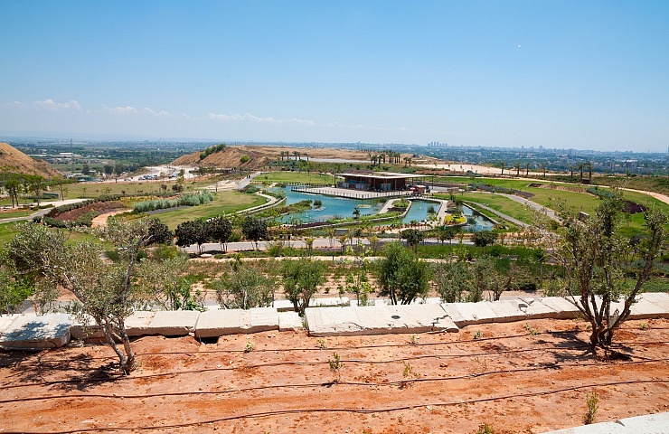 https://mdw-travel-data-us-east-1.s3.amazonaws.com/img/country/Israel/Ariel-Sharon-Park/img_03.jpg