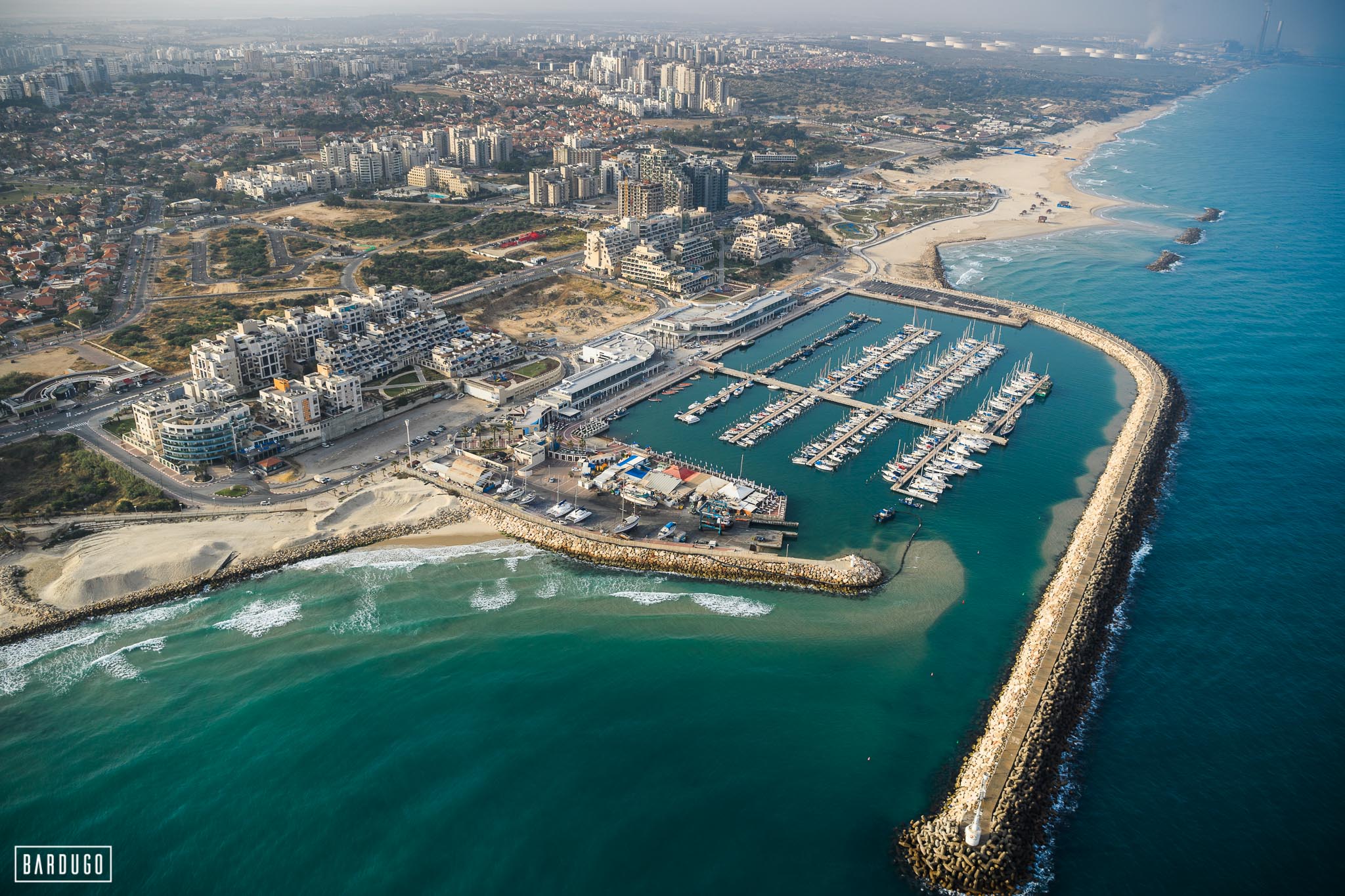 https://mdw-travel-data-us-east-1.s3.amazonaws.com/img/country/Israel/Ashkelon-Marina/img_03.jpg