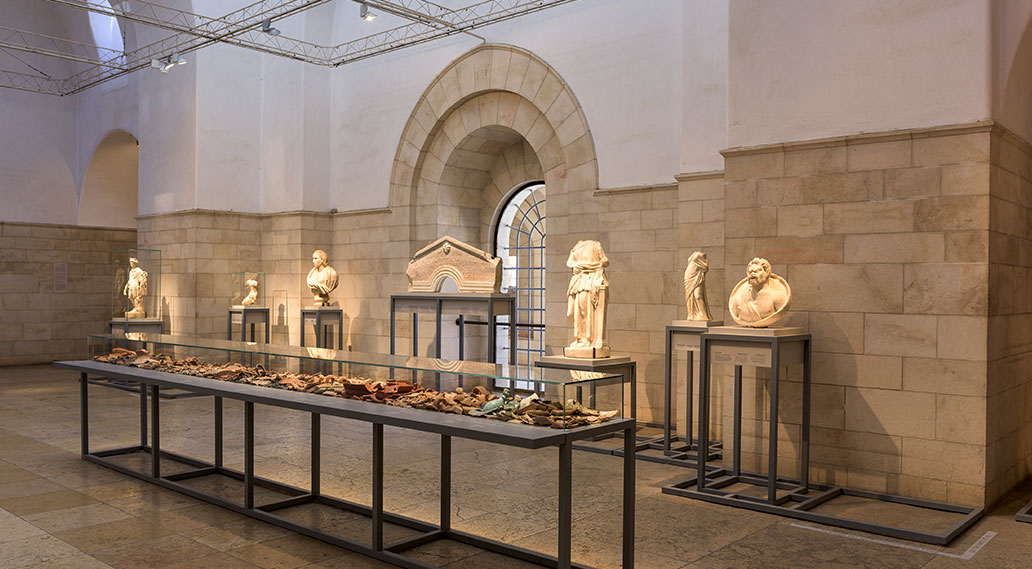 https://mdw-travel-data-us-east-1.s3.amazonaws.com/img/country/Israel/Ashkelon-Museum/img_02.jpg