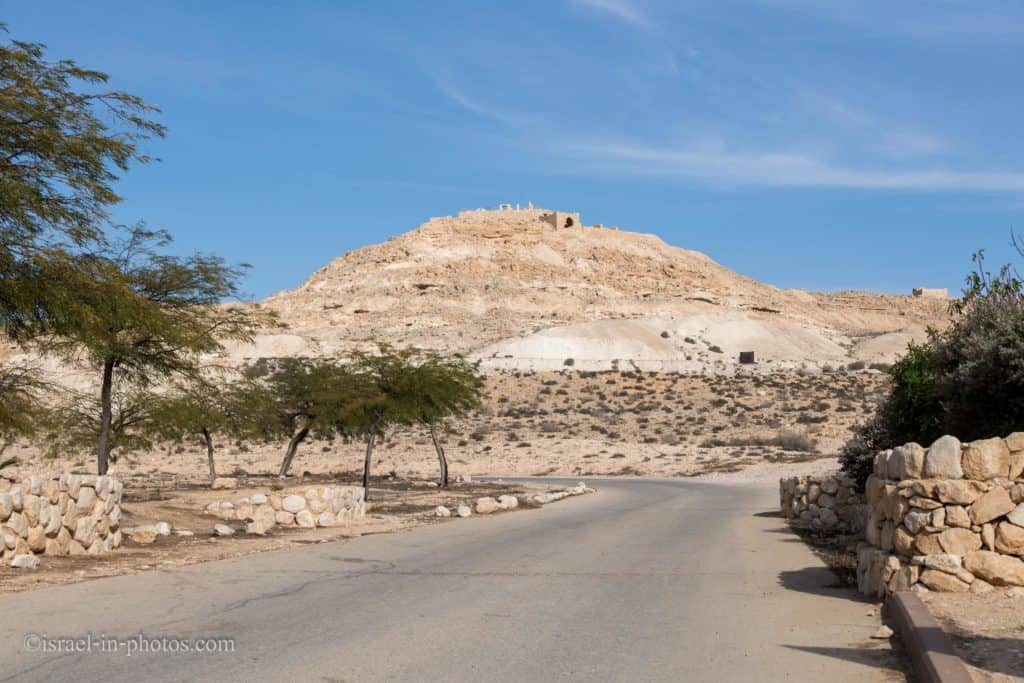 https://mdw-travel-data-us-east-1.s3.amazonaws.com/img/country/Israel/Avdat-National-Park/img_03.jpg