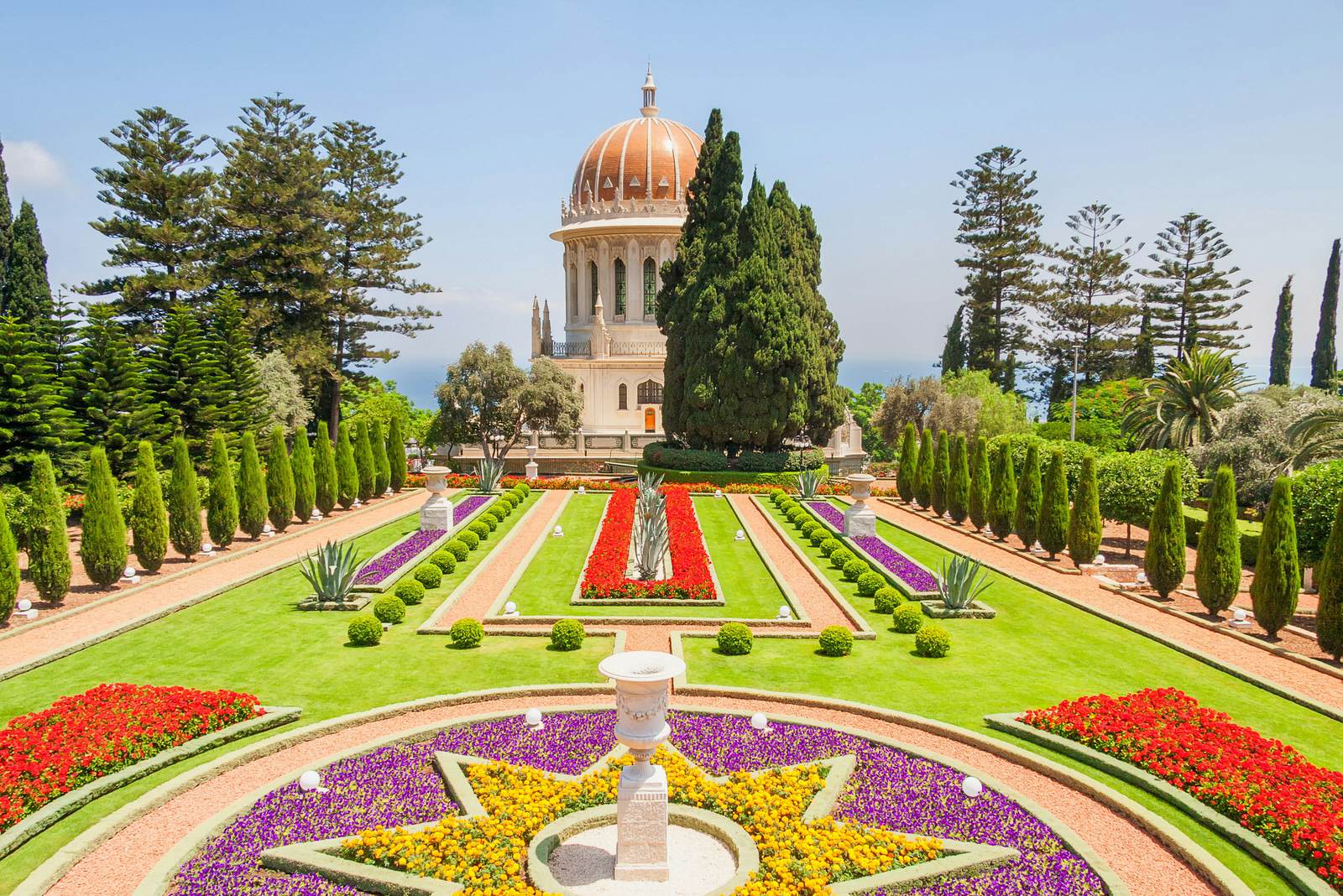 https://mdw-travel-data-us-east-1.s3.amazonaws.com/img/country/Israel/Bahai-Gardens/img_01.jpg