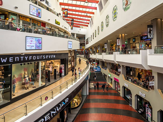 https://mdw-travel-data-us-east-1.s3.amazonaws.com/img/country/Israel/Dizengoff-Center/img_02.jpg