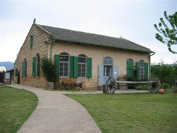 https://mdw-travel-data-us-east-1.s3.amazonaws.com/img/country/Israel/Dubrovin-Farm-Equestrian-Center/img_03.jpg