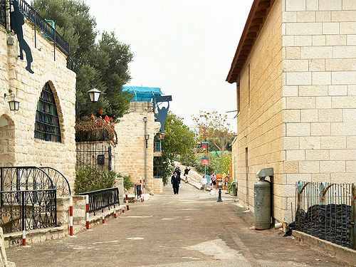 https://mdw-travel-data-us-east-1.s3.amazonaws.com/img/country/Israel/Hameiri-House/img_01.jpg