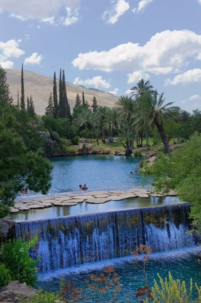 https://mdw-travel-data-us-east-1.s3.amazonaws.com/img/country/Israel/Havatzelet-Ha-Sharon-National-Park/img_01.jpg
