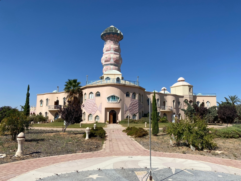 https://mdw-travel-data-us-east-1.s3.amazonaws.com/img/country/Israel/Havayat-Neot-Smadar/img_01.jpg