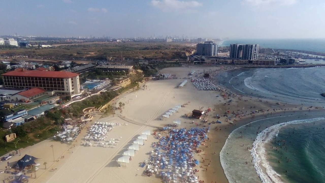https://mdw-travel-data-us-east-1.s3.amazonaws.com/img/country/Israel/Herzliya-Beach/img_02.jpg