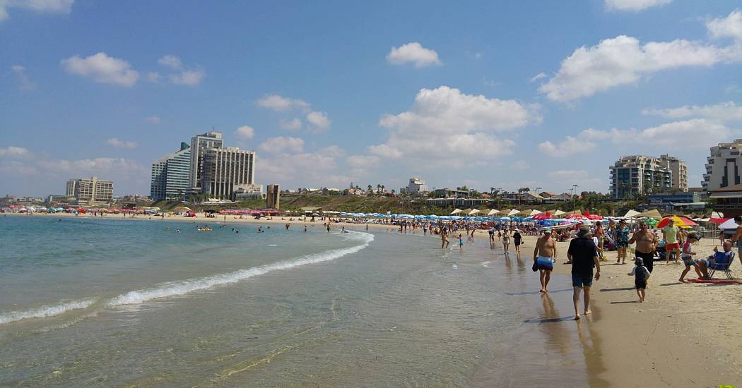 https://mdw-travel-data-us-east-1.s3.amazonaws.com/img/country/Israel/Herzliya-Mall/img_03.jpg