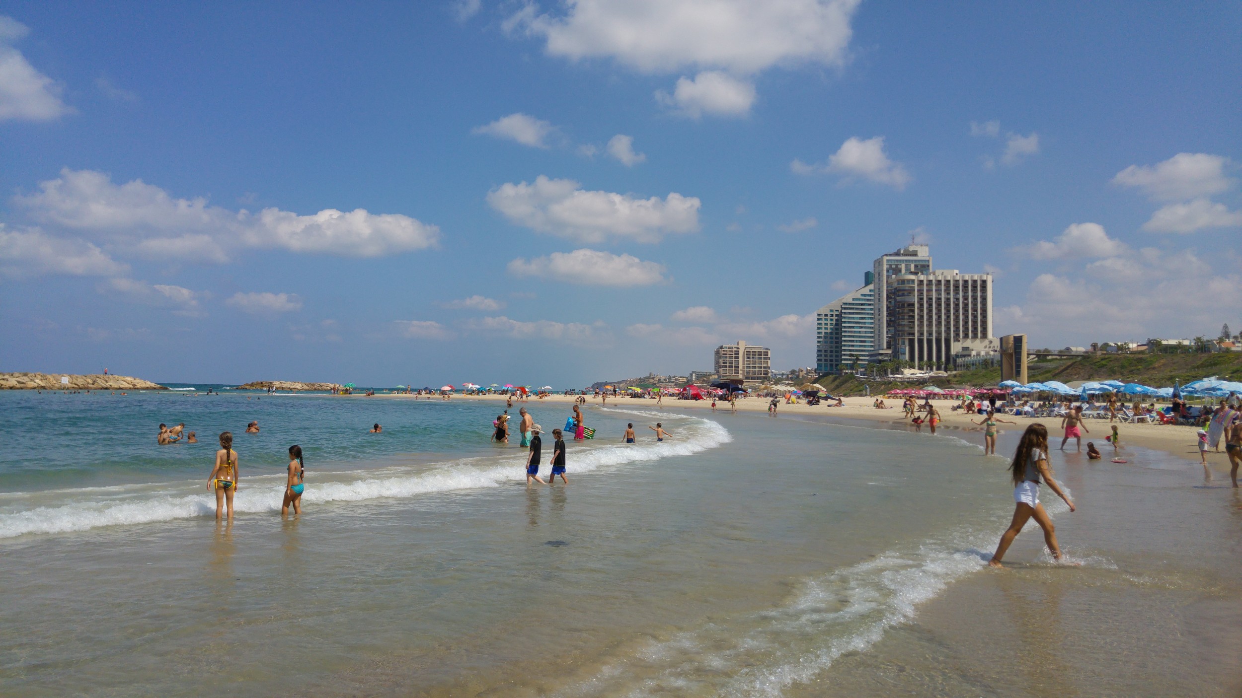 https://mdw-travel-data-us-east-1.s3.amazonaws.com/img/country/Israel/Herzliya-Marina/img_03.jpg