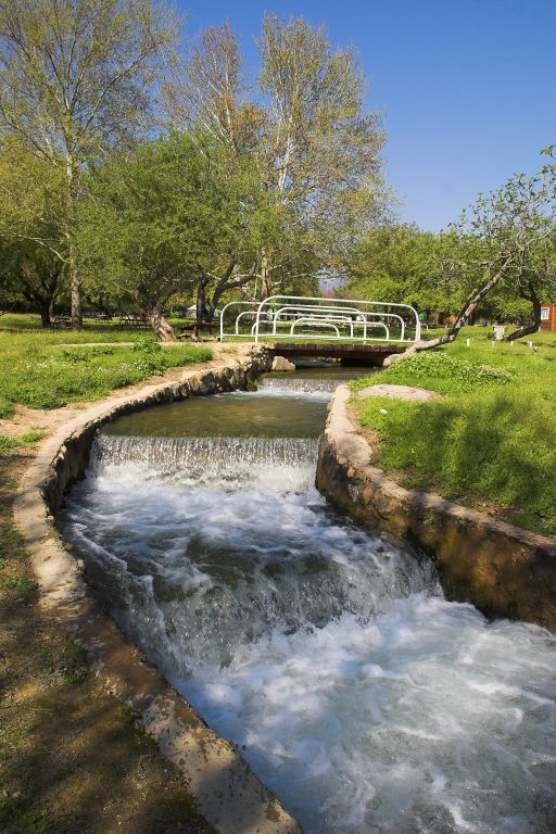 https://mdw-travel-data-us-east-1.s3.amazonaws.com/img/country/Israel/Horshat-Tal/img_01.jpg