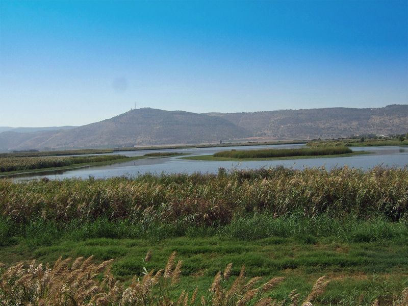 https://mdw-travel-data-us-east-1.s3.amazonaws.com/img/country/Israel/Hula-Valley/img_03.jpg