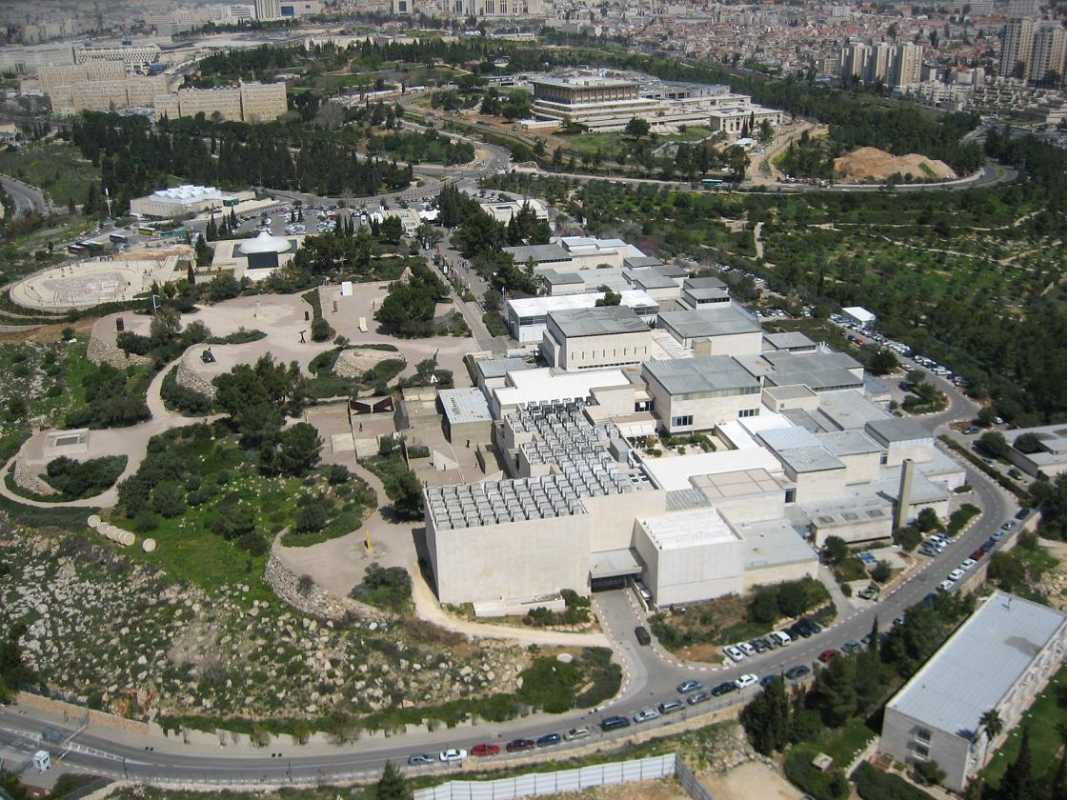 https://mdw-travel-data-us-east-1.s3.amazonaws.com/img/country/Israel/Israel-Museum/img_03.jpg