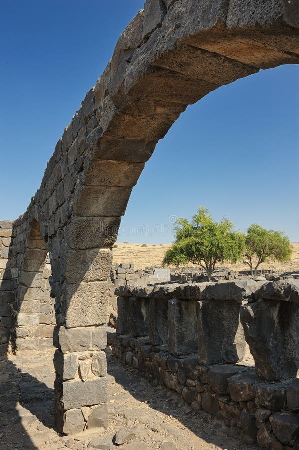 https://mdw-travel-data-us-east-1.s3.amazonaws.com/img/country/Israel/Korazim-National-Park/img_03.jpg