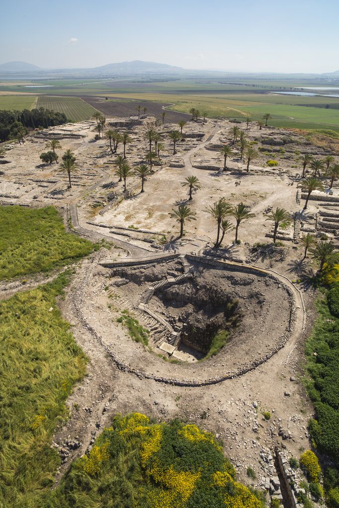 https://mdw-travel-data-us-east-1.s3.amazonaws.com/img/country/Israel/Megiddo-National-Park/img_03.jpg