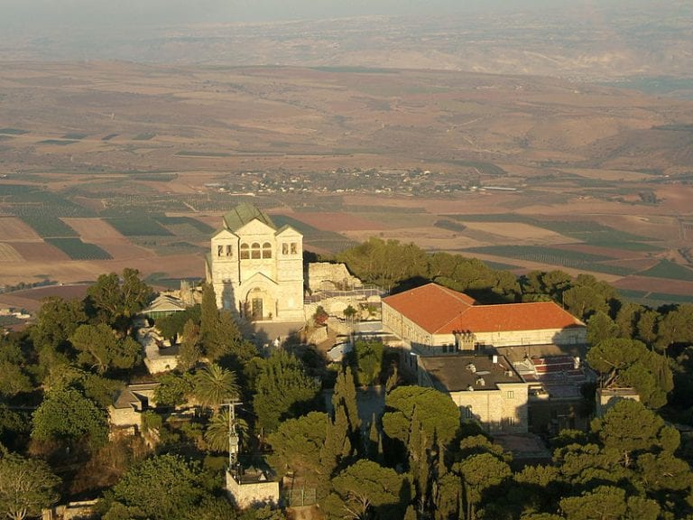 https://mdw-travel-data-us-east-1.s3.amazonaws.com/img/country/Israel/Mount-Tabor/img_01.jpg