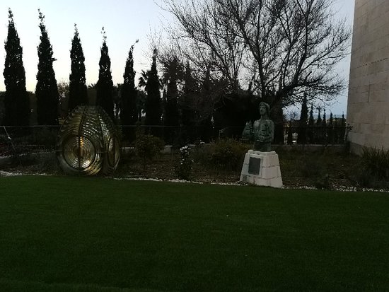 https://mdw-travel-data-us-east-1.s3.amazonaws.com/img/country/Israel/National-Maritime-Museum/img_01.jpg