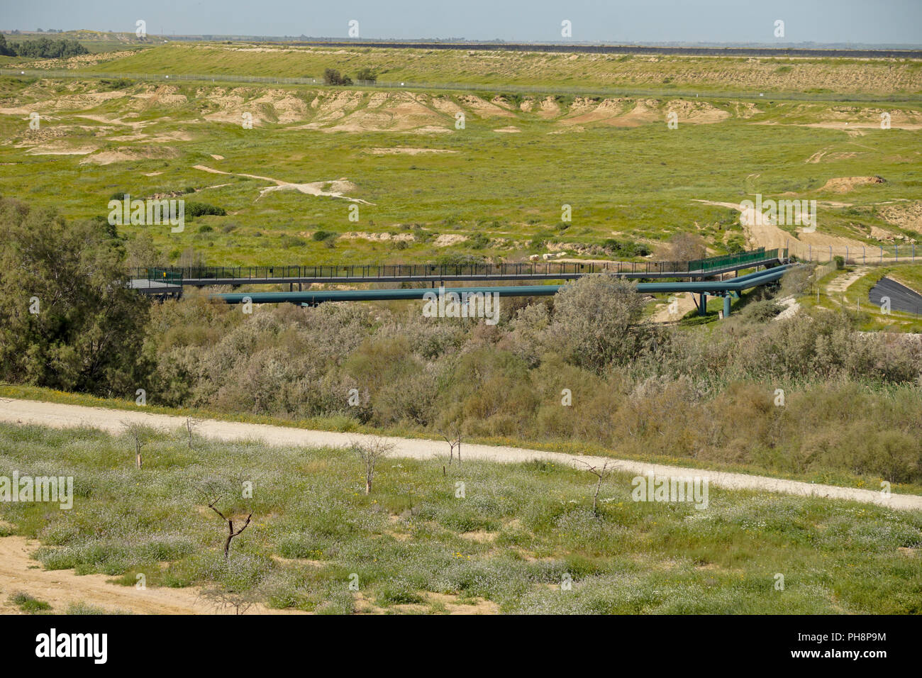 https://mdw-travel-data-us-east-1.s3.amazonaws.com/img/country/Israel/Park-Eshkol/img_01.jpg