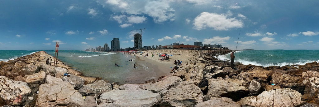 https://mdw-travel-data-us-east-1.s3.amazonaws.com/img/country/Israel/Pine-Beach/img_03.jpg