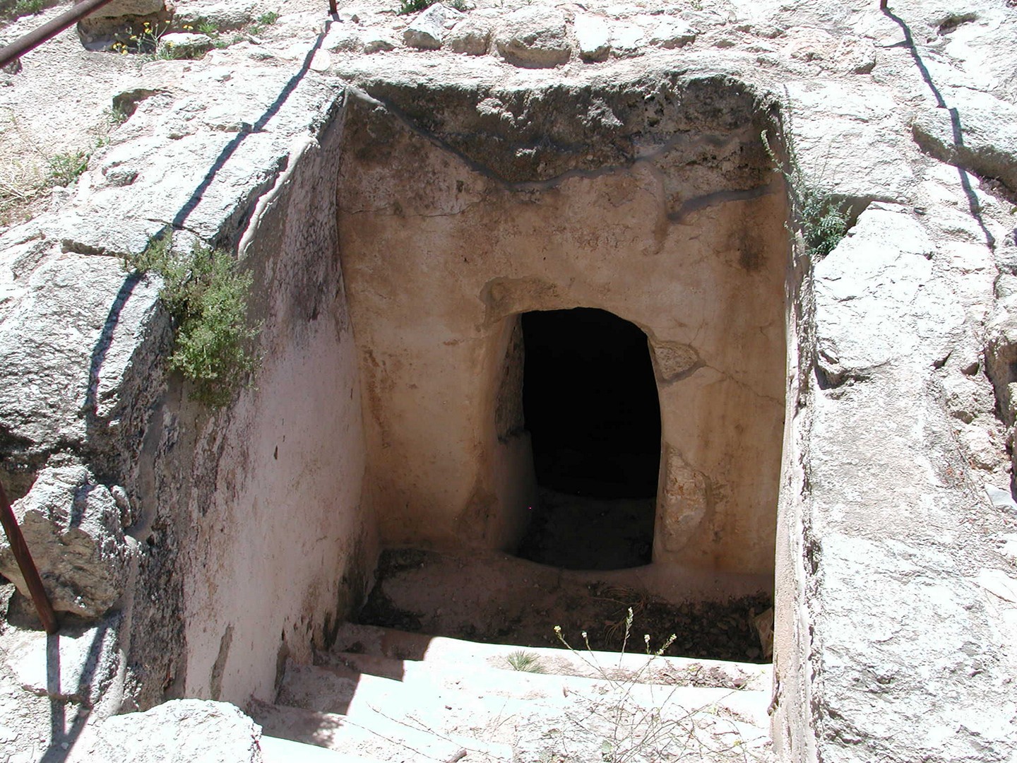 https://mdw-travel-data-us-east-1.s3.amazonaws.com/img/country/Israel/Rachels-Tomb/img_01.jpg