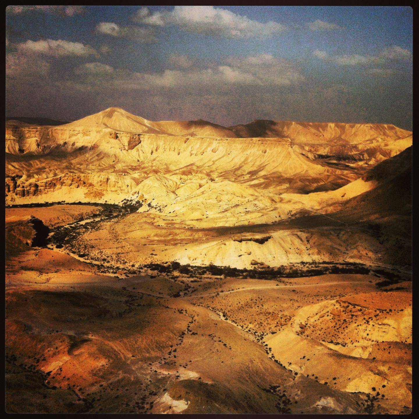 https://mdw-travel-data-us-east-1.s3.amazonaws.com/img/country/Israel/Sde-Boker/img_01.jpg