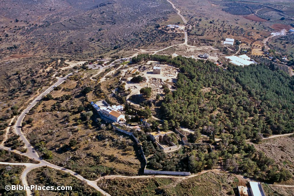 https://mdw-travel-data-us-east-1.s3.amazonaws.com/img/country/Israel/Sepphoris-National-Park/img_02.jpg